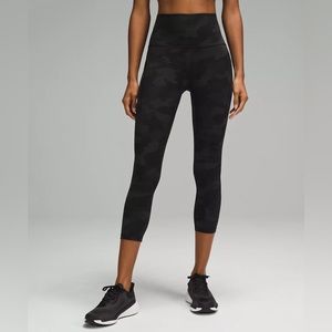 Wunder Train High-Rise Crop with Pockets 23"